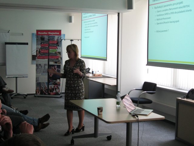 Logitech G: kabelový herní headset G335