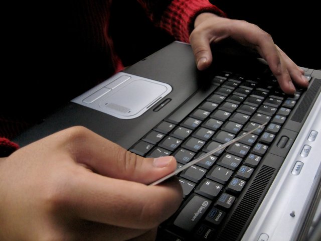 E-shopy nedodržují své povinnosti