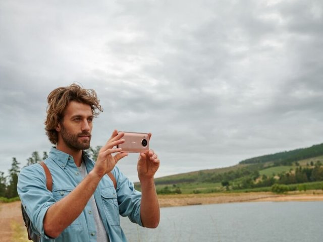 Spotřeba dat na jedné SIM vloni stoupla o 77 %