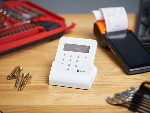 E-shopy rostou, ale ostatní mají problémy