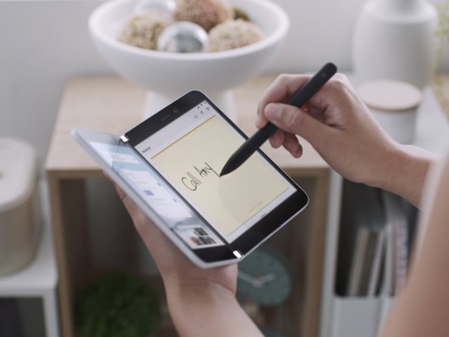 Microsoft odkládá Windows 10X. Možná to znamená i jejich úplný konec