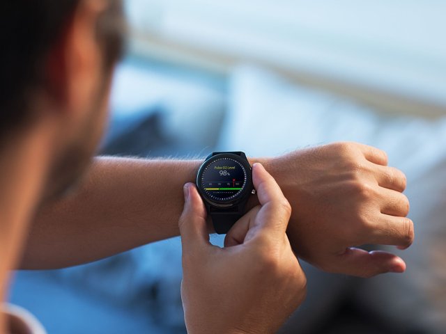 Originální hodinky Asus VivoWatch SP podpoří zdravý životní styl