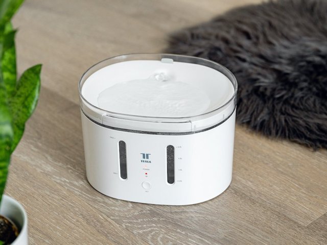 eD system je distributorem chytrých produktů Tesla