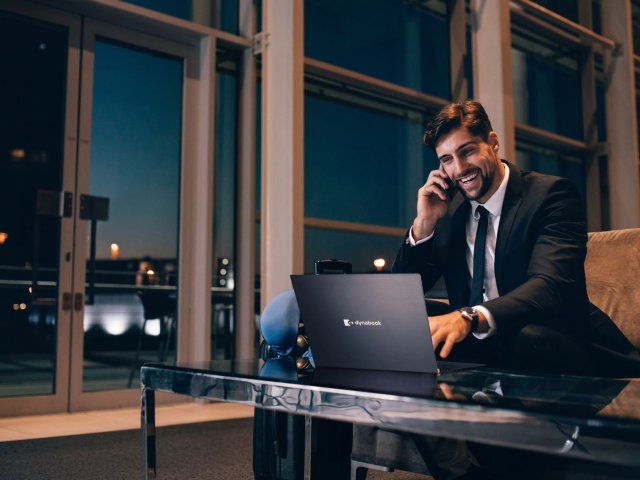 Prodej počítačů bude zpomalovat, ale dál poroste