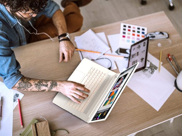 „Jarní“ notebooky pro náročné uživatele