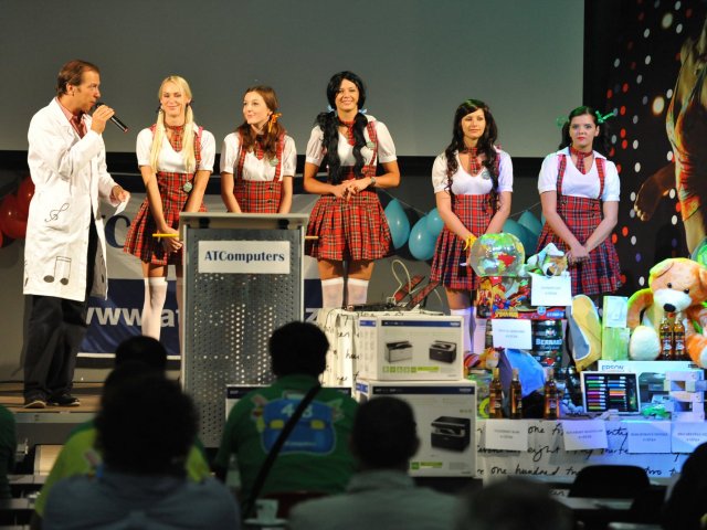 AT Computers vrátil partnery do školních lavic