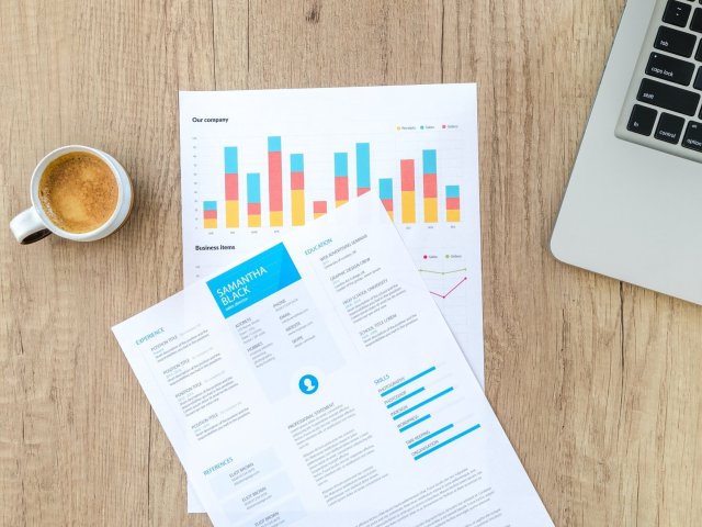 Důvěra v ekonomiku v závěru roku meziměsíčně vzrostla