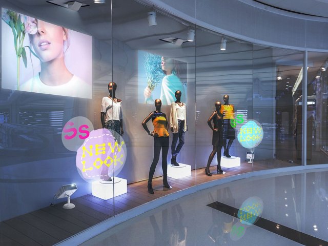 Epson představil nové zážitkové i informační a reklamní digital signage projektory