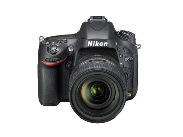 Nikon: zrcadlovka D6100