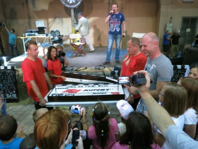 Patnáctiletý Avnet