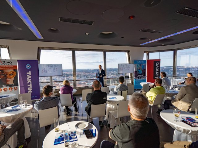 TAKTIcká věž tentokrát roušková