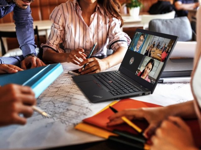 Gartner: Prodej počítačů, tabletů a mobilů letos klesne až o 14 %