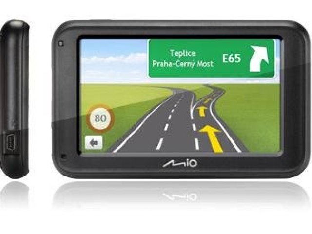 Navigace na internetu vytlačují smartphony