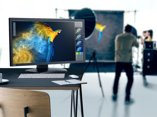 IDC: Prodej monitorů dosáhl v posledním čtvrtletí 2019 pětiletého maxima