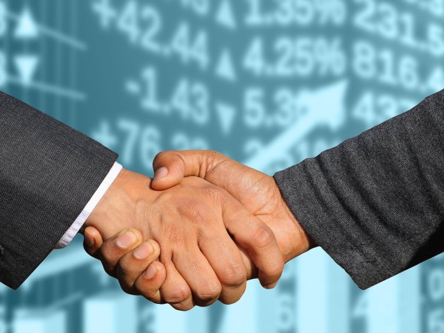 MIBCON mění strukturu a akvíruje