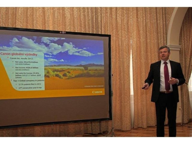 Nový a silnější Canon přichází