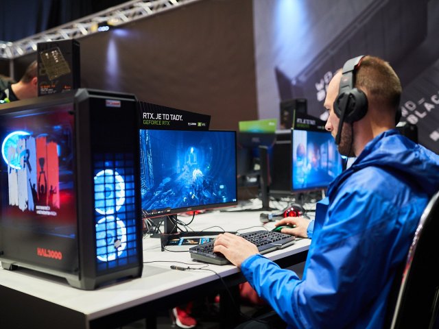 Čeští hráči počítačových her fandí značkám, které podporují esport