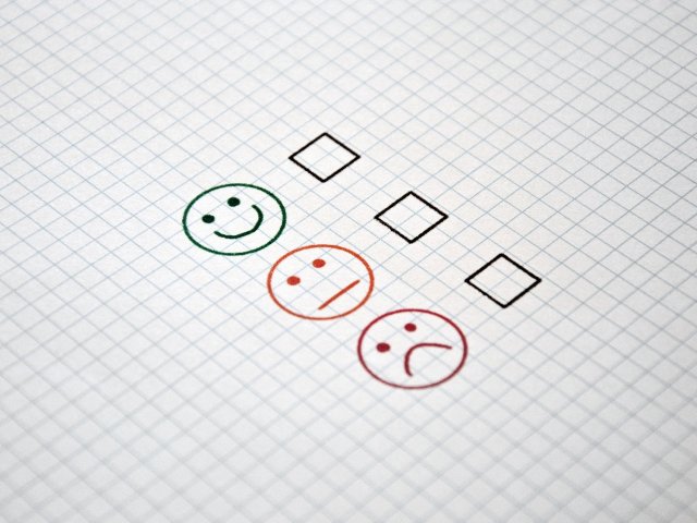 Zákazníci při nákupech spoléhají na uživatelské recenze. Pomůže jim nová aplikace