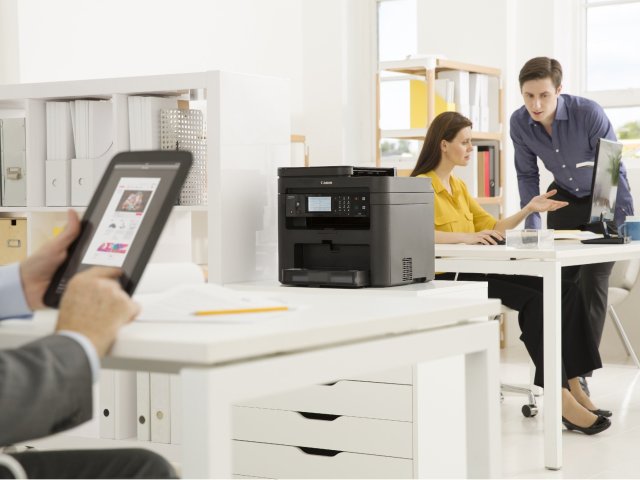 Lehkomyslnost při tisku dokumentů – české firmy se vymykají bezpečnostním trendům