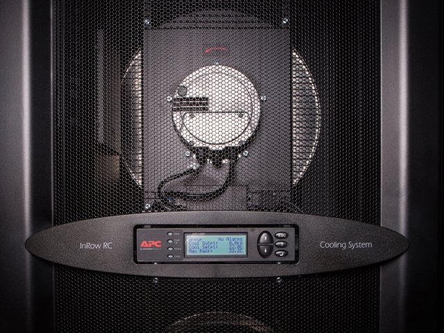 Schneider Electric využívá při řízení datových center umělou inteligenci