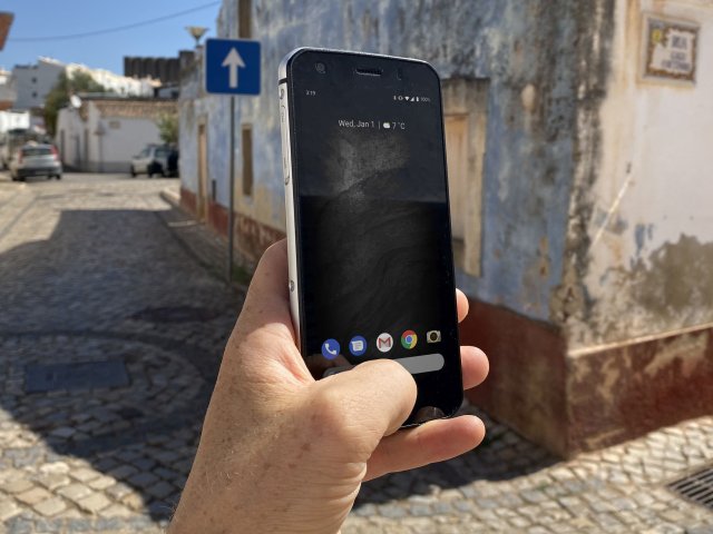 Smartphone Cat S52 zaujme (nejen) odolným provedením