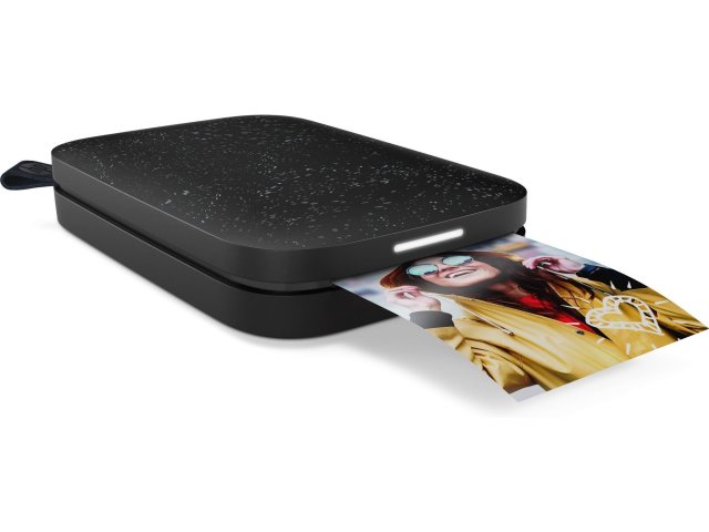 Kapesní tiskárna HP Sprocket 200 dává fotografiím život i na cestách