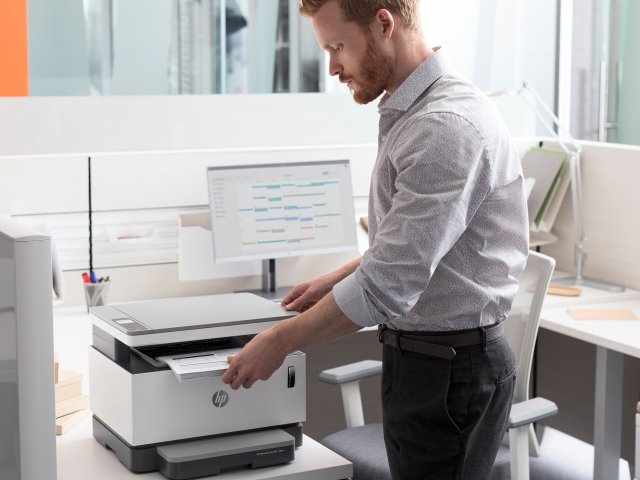 První laserová tiskárna bez tonerové kazety je v prodeji