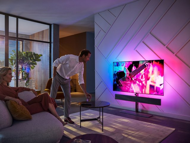 SWS distributorem Philips TV