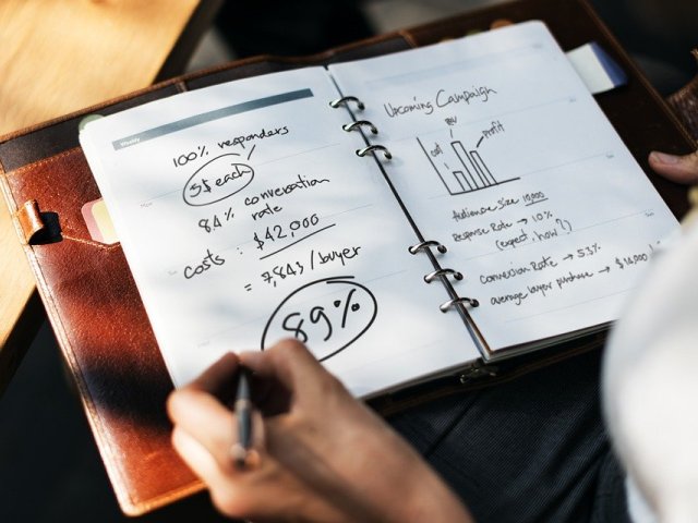 Důvěra v ekonomiku se meziměsíčně mírně zvýšila