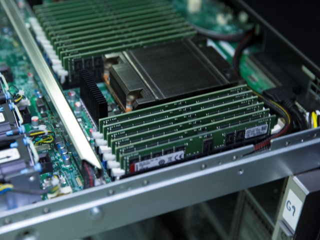 Kingston představil paměti pro 2. generaci procesorů AMD EPYC