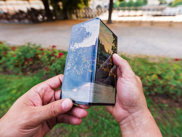 Ztráta dat uložených ve smartphonu „děsí“ 75 % Čechů