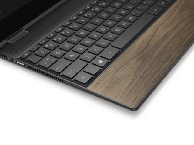 Nové produkty od HP nabízejí ještě lepší personalizované a prémiové zážitky při práci na PC