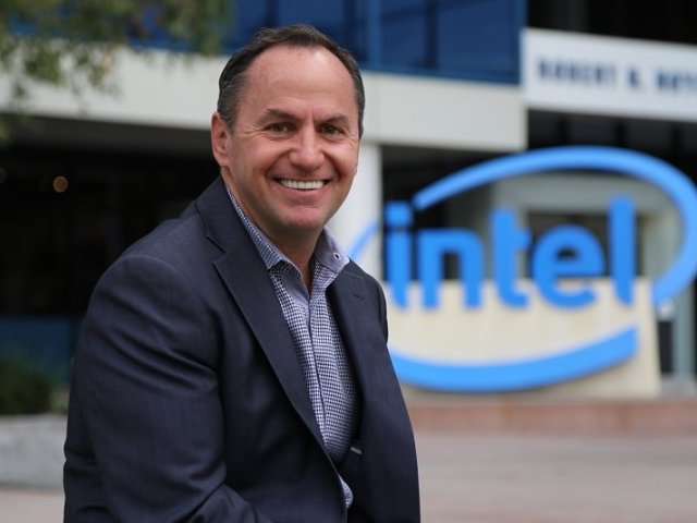 Robert Swan novým CEO Intelu
