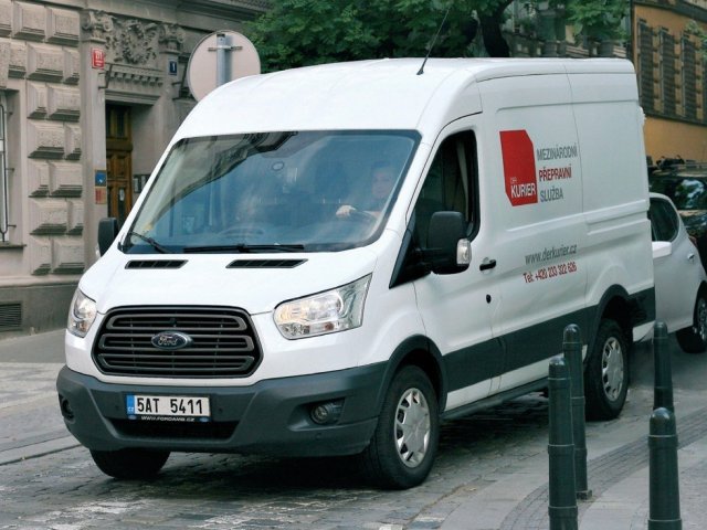 Trh kurýrních služeb a trendy v logistice