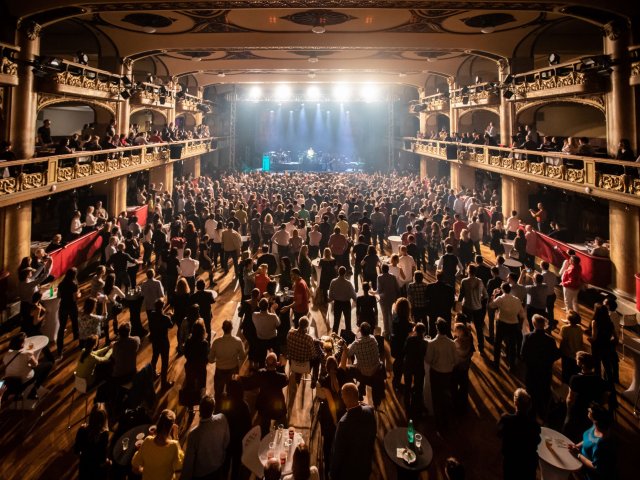 Anect oslavil 25. výročí koncertem skupiny Lucie v pražské Lucerně