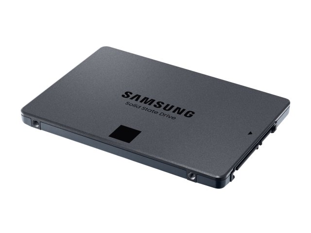 Samsung zahájil výrobu prvního 4bitového „spotřebitelského“ SSD