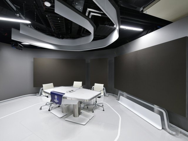 EET Group se stala distributorem displejů a videostěn Leyard