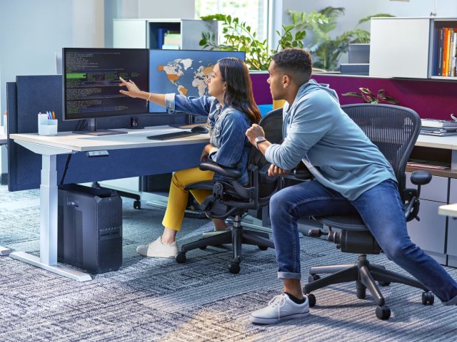 E-shopaři z ČR a SR využívají AI jen k jednoduchým činnostem. Potenciál zůstává nevyužitý