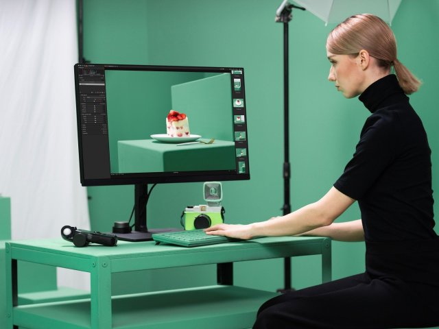 Prodej monitorů zaznamenal první pokles od začátku pandemie covidu-19