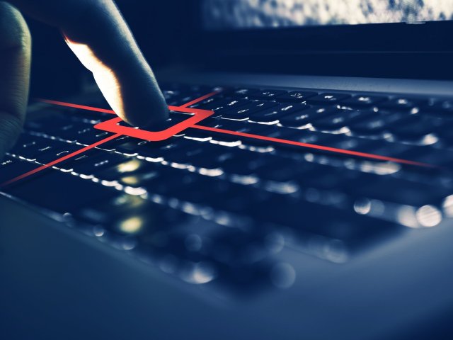 Nejoblíbenější zbraní kyberútočníků byl v Česku v únoru infostealer Agent.AES