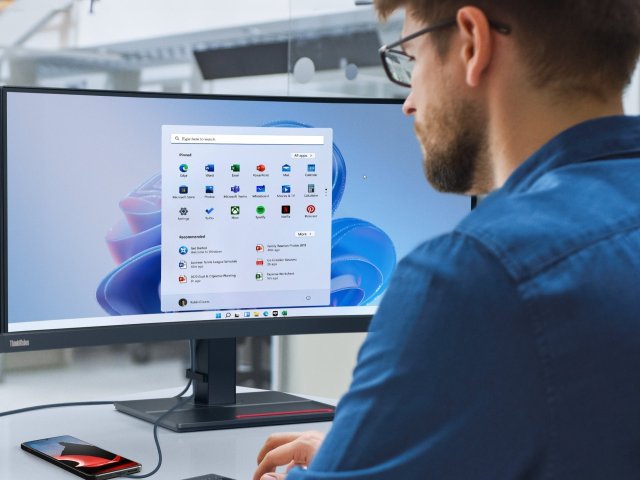 Kybernetická bezpečnost v roce 2025: Deepfake, zneužití AI i útoky na kritickou infrastrukturu