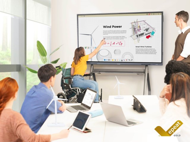 ViewSonic upevňuje svou vedoucí pozici v oblasti interaktivních displejů