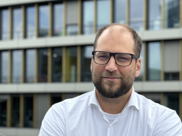 Obchodním ředitelem iBusiness Thein se stal Matyáš Rezek