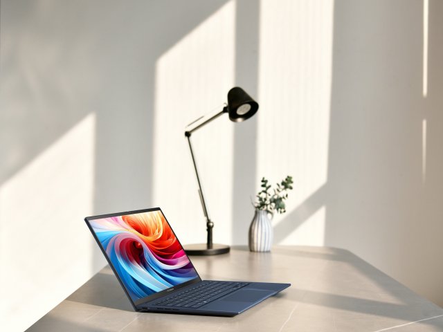 První notebooky s procesory Intel Core Ultra