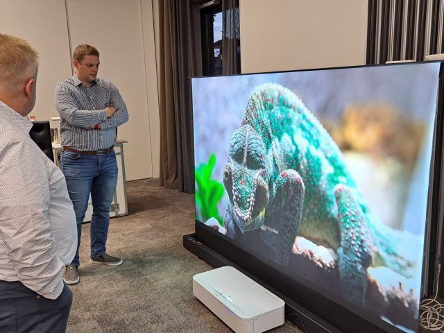 Synergie nejnovějších technologií společností Lenovo a Epson