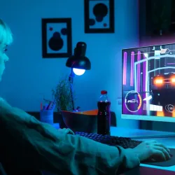 Philips Evnia 27M2N6501L přináší technologii QD-OLED za dostupnou cenu