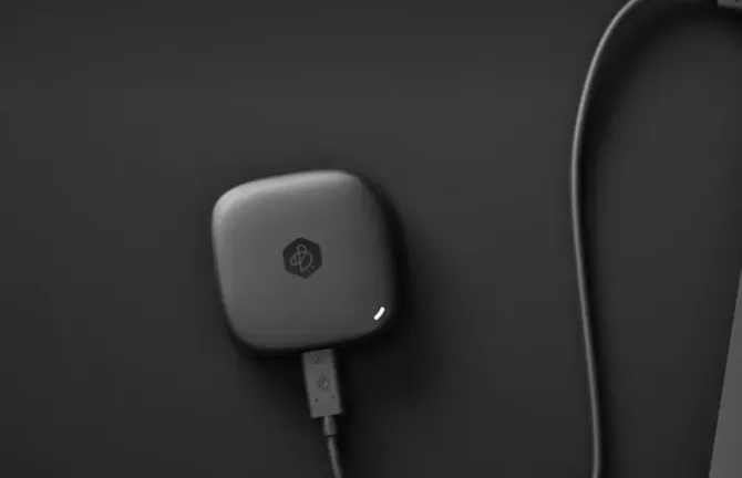 Novinky pro Synology BeeDrive: Vyhledávání pomocí AI a licence k Acronis True Image Essentials