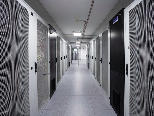 Investice do datových center se v roce 2024 meziročně zdvojnásobily a přiblížily se hodnotě 50 miliard dolarů