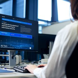 Kybernetické hrozby v roce 2026: Od ransomwaru po AI podvody a interní rizika