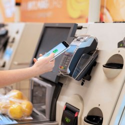 Retail a e-commerce v roce 2026: Technologie dospívají, rozhoduje jejich reálné využití